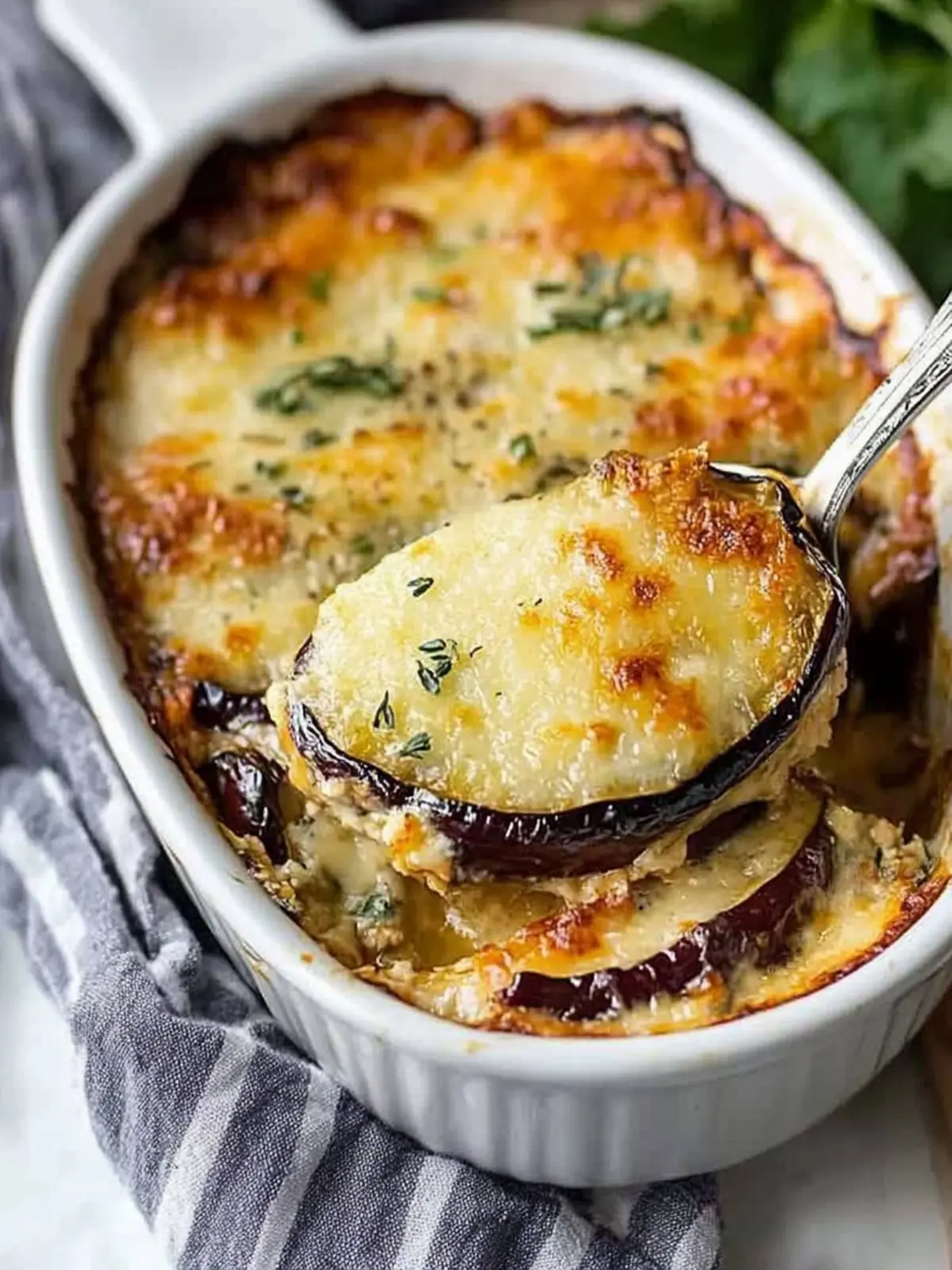 Eggplant Gratin Parmesan: A Flavorful Low Carb Delight 3 Eggplant Gratin Parmesan