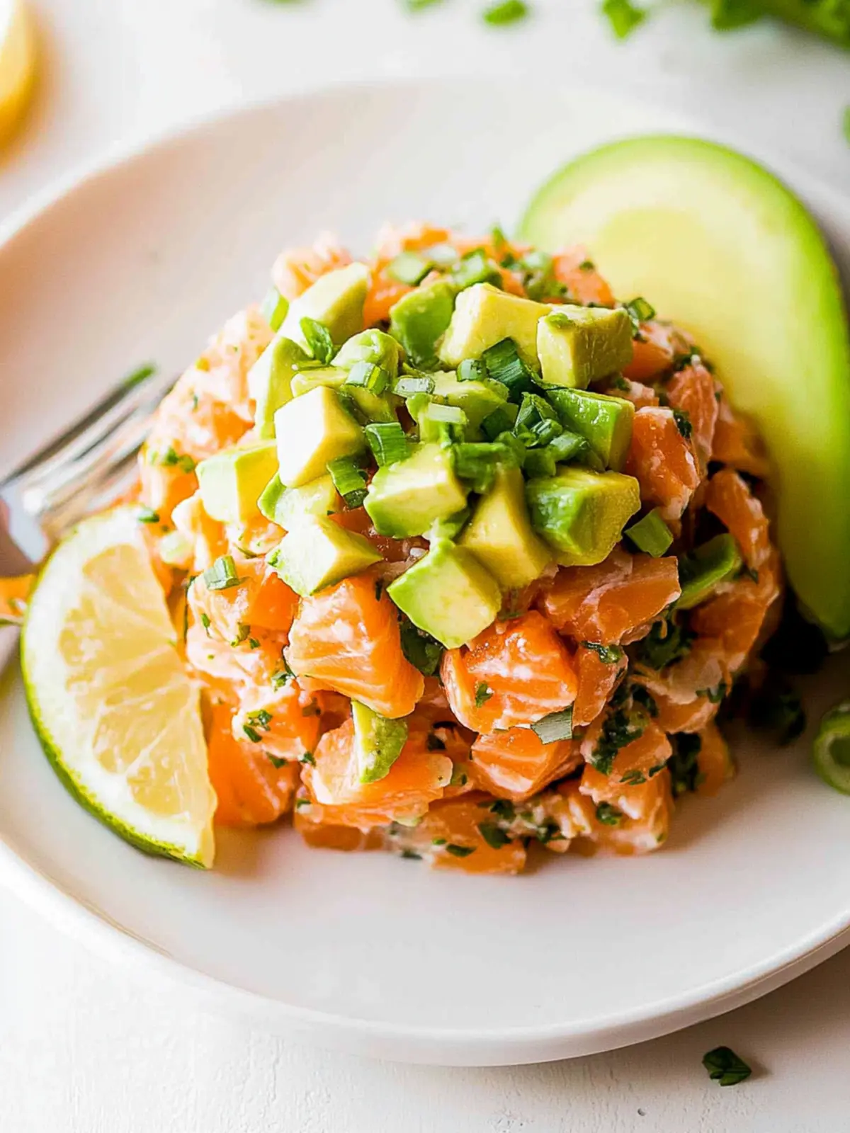 Fresh Salmon Tartare with Avocado: A No-Cook Delight! 3 Fresh Salmon Tartare with Avocado