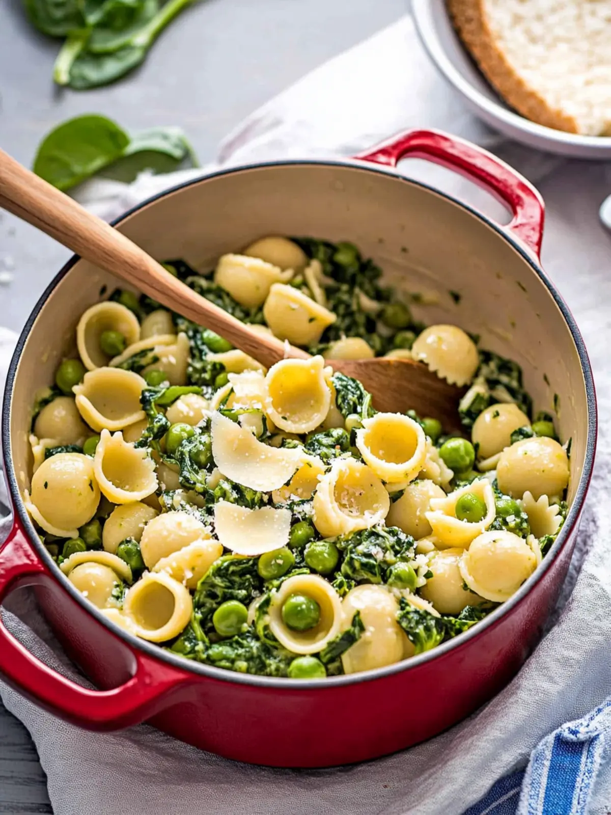 Delicious Spinach Pea Pasta: A Creamy One-Pot Wonder 2 Spinach Pea Pasta