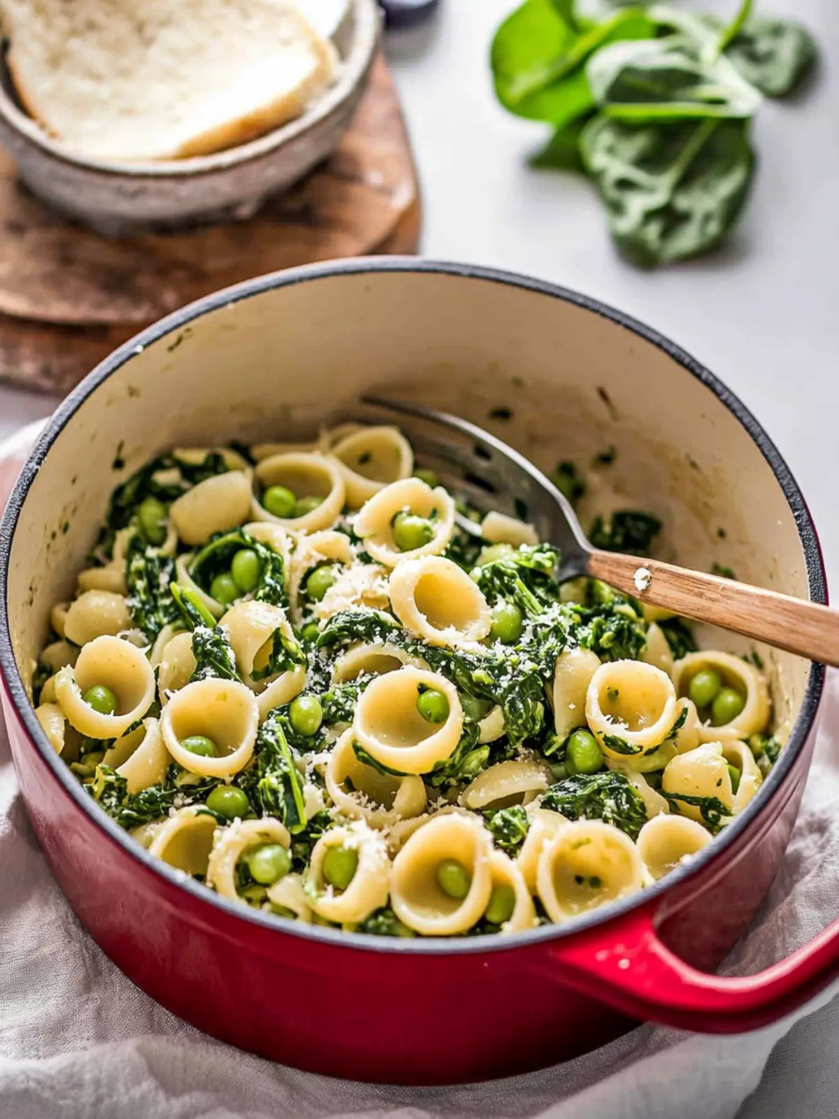 Delicious Spinach Pea Pasta: A Creamy One-Pot Wonder 4 Spinach Pea Pasta